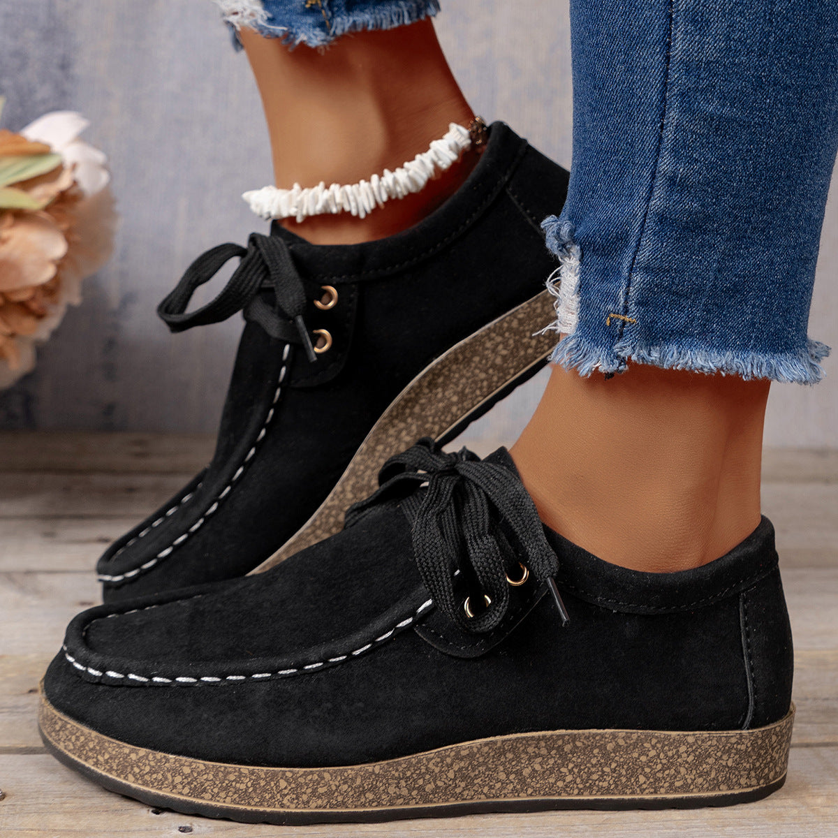 Solid Color Front Lace-up Round Toe Women's Leisure Thin Shoes
