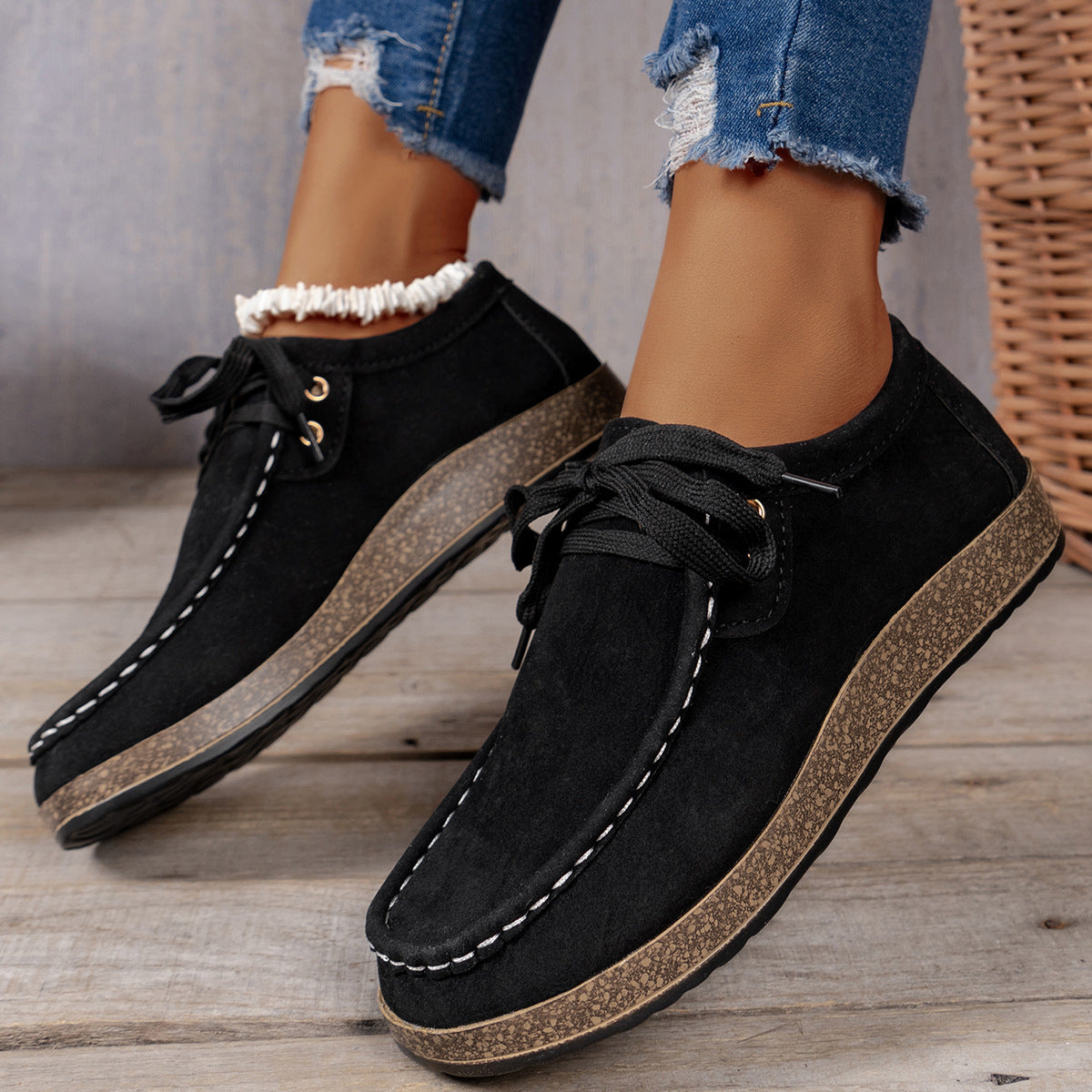 Solid Color Front Lace-up Round Toe Women's Leisure Thin Shoes